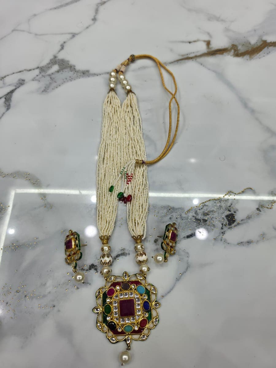 Necklace — Design 03